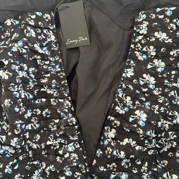 Emory Park Black and Blue Miriam Floral Ruched Midi Dress Size Large NWT - Picture 6 of 8